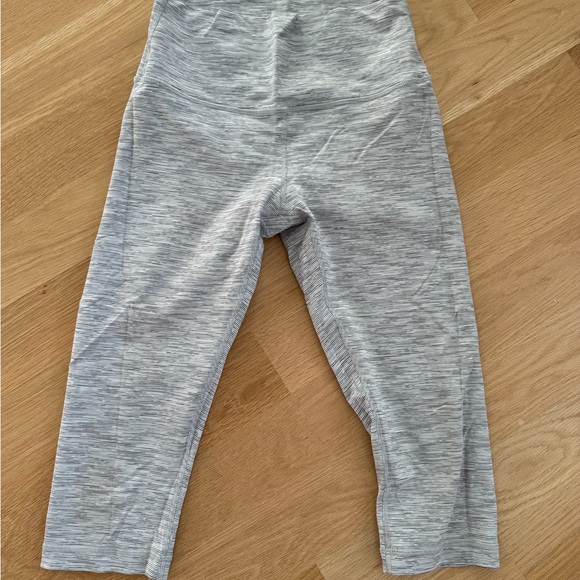 lululemon athletica Black and White Patterned Leggings - Picture 3 of 4